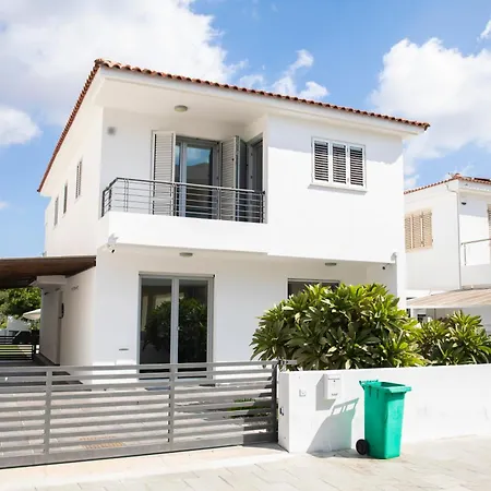Koni Villa Paphos
