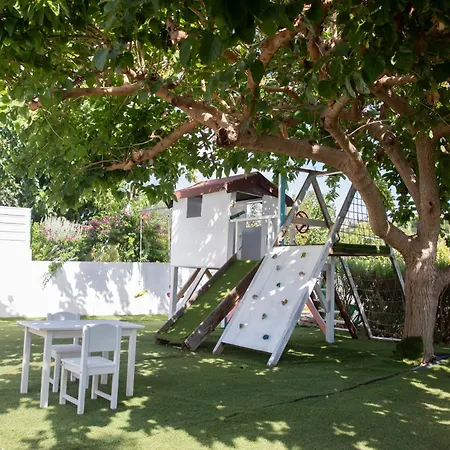 Koni Villa